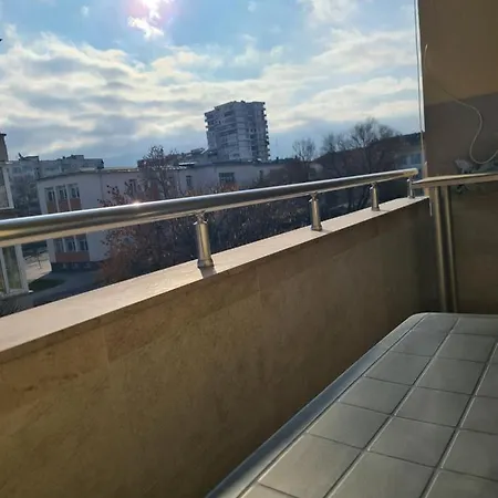 Апартамент Apartment's Ortakchiev 1 София
