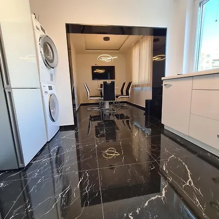 Апартамент Apartment's Ortakchiev 1